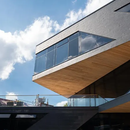 Luxury Penthouse With Amazing Views In Old Town & Free Parking! Apartman Tallinn
