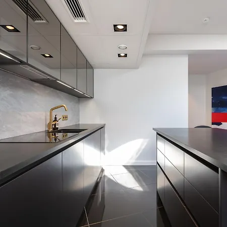 Luxury Penthouse With Amazing Views In Old Town & Free Parking! Apartman *
