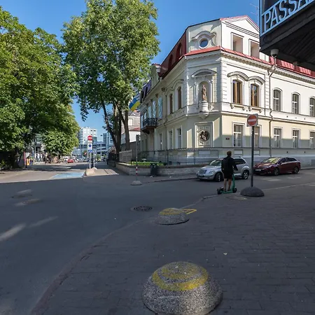 Luxury Penthouse With Amazing Views In Old Town & Free Parking! Apartman Tallinn