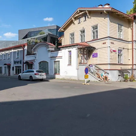 Luxury Penthouse With Amazing Views In Old Town & Free Parking!