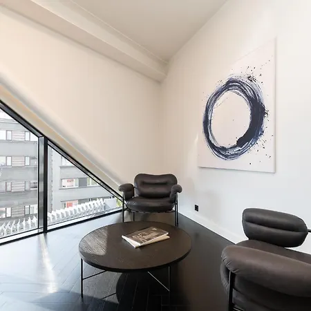 Luxury Penthouse With Amazing Views In Old Town & Free Parking! *